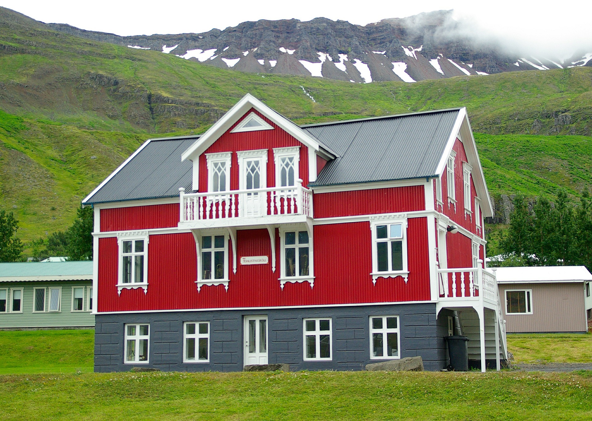 painted house
